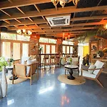 Sanae\' Oldtown Hotel