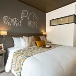 Sanae\' Oldtown Hotel